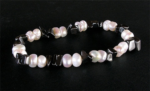 Hematite & Freshwater Pearls Gemstone Bracelet